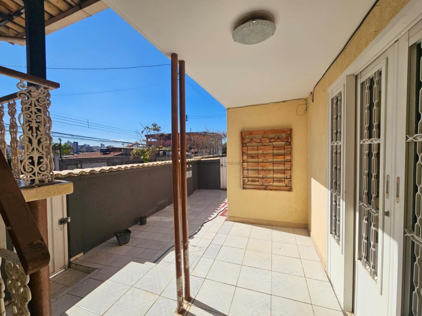 Casa, 3 quartos, 257 m² - Foto 2