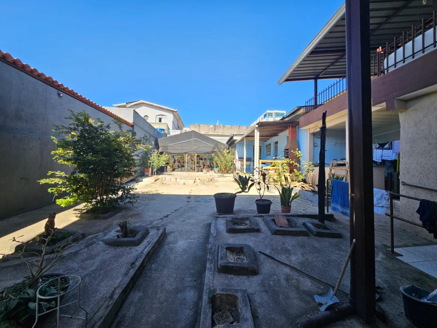 Casa, 3 quartos, 257 m² - Foto 32